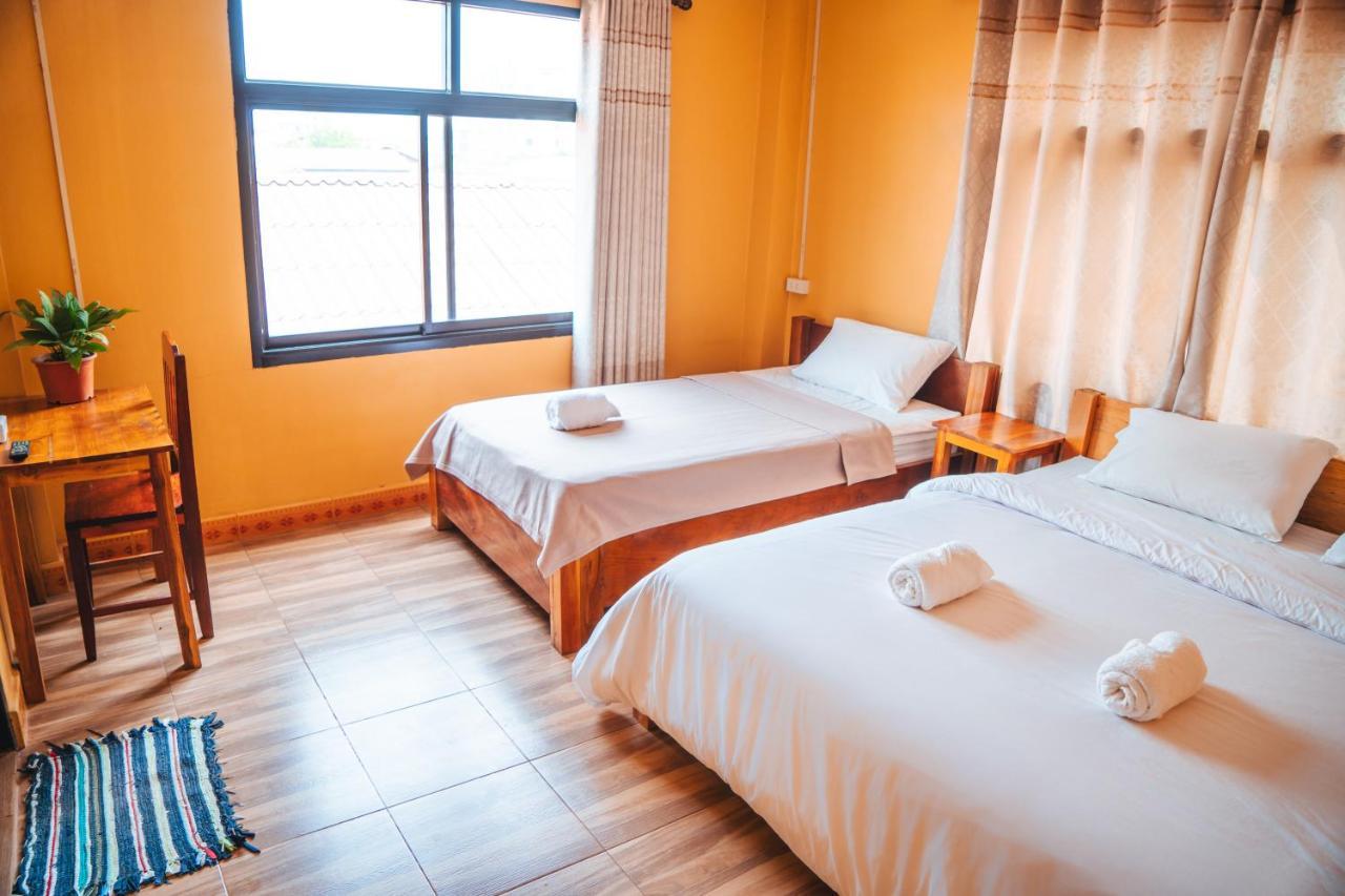 Vang Vieng Sunset Guesthouse & Restaurant Екстер'єр фото