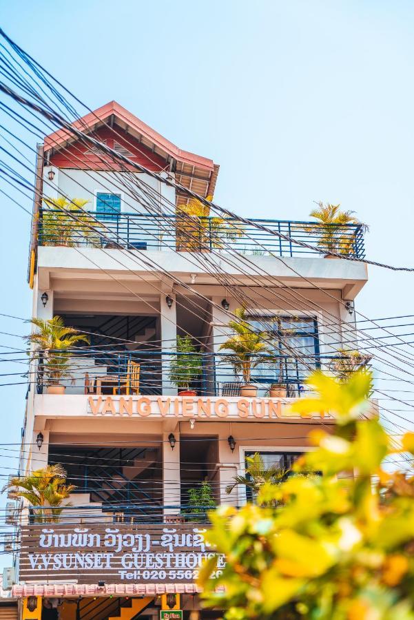 Vang Vieng Sunset Guesthouse & Restaurant Екстер'єр фото